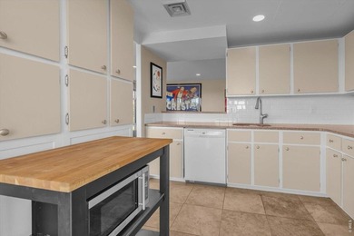 Don't miss this rare opportunity to own a sunny 6th-floor end - photo 13