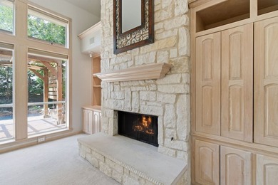 Nestled on a quiet cul-de-sac in the highly sought after - photo 13