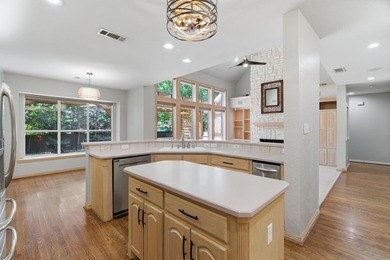 Nestled on a quiet cul-de-sac in the highly sought after - photo 15