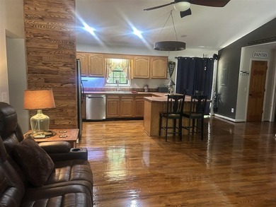 Discover this move-in-ready 3-bedroom, 2-bathroom single-family - photo 15