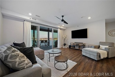 BIRDS EYE VIEW OF SHOOTOUT! Rare and spectacular TOP FLOOR