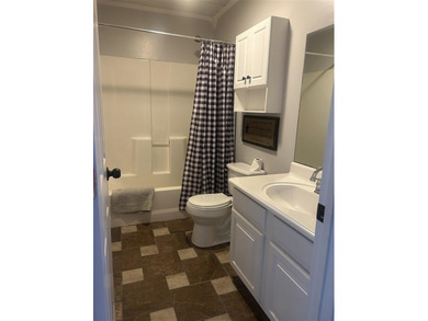 Discover this move-in-ready 3-bedroom, 2-bathroom single-family - photo 20