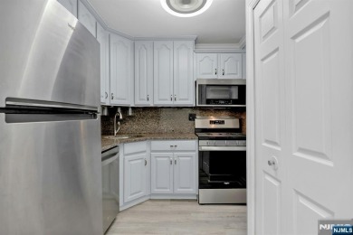 East facing, bright, low floor one bedroom in full service