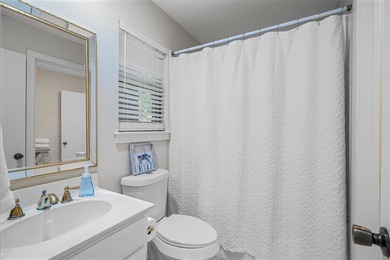 Stunning LAKEFRONT 4BD-3.5BA home privately nestled on a - photo 22