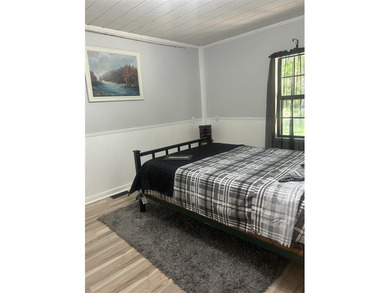 Discover this move-in-ready 3-bedroom, 2-bathroom single-family - photo 22