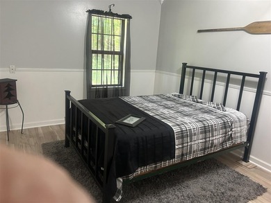 Discover this move-in-ready 3-bedroom, 2-bathroom single-family - photo 23