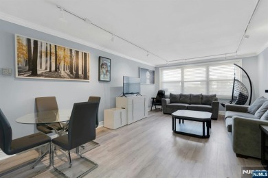 East facing, bright, low floor one bedroom in full service