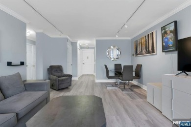 East facing, bright, low floor one bedroom in full service