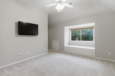 Nestled on a quiet cul-de-sac in the highly sought after - photo 32