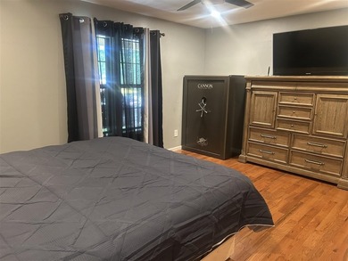 Discover this move-in-ready 3-bedroom, 2-bathroom single-family - photo 33