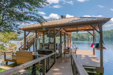 Stunning LAKEFRONT 4BD-3.5BA home privately nestled on a - photo 34