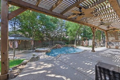 Nestled on a quiet cul-de-sac in the highly sought after - photo 35