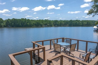 Stunning LAKEFRONT 4BD-3.5BA home privately nestled on a - photo 36