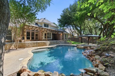 Nestled on a quiet cul-de-sac in the highly sought after - photo 38