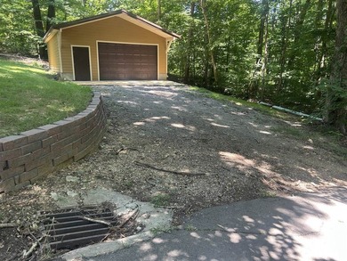 Discover this move-in-ready 3-bedroom, 2-bathroom single-family - photo 42