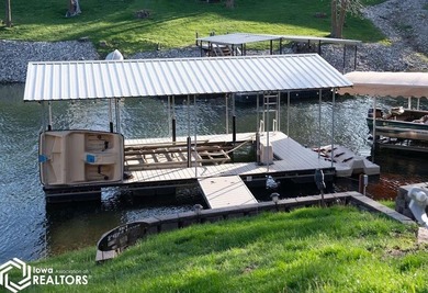 This charming lake cabin retreat at Sun Valley Lake offers the - photo 4