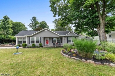 This is the Lakefront ranch you have been waiting for on Upper - photo 1