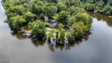 This is the Lakefront ranch you have been waiting for on Upper - photo 6