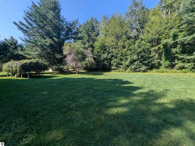 A welcoming 3 bedroom, 1 bath house on an acre just outside the - photo 8
