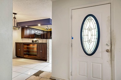 Offered below appraised value, this is an exceptional - photo 6