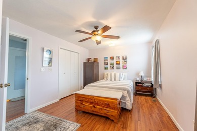 Welcome to this beautifully maintained brick ranch home - photo 17