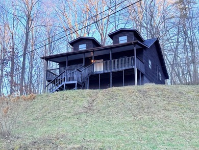 (private lake, pond, creek) Home For Sale in Caryville Tennessee