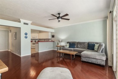 Welcome to this beautifully maintained good size 3-bedroom with - photo 6