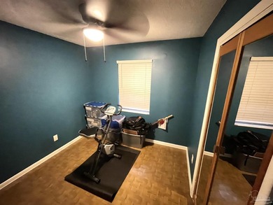 Welcome to this charming 3 bedroom, 2 bathroom home in the - photo 11