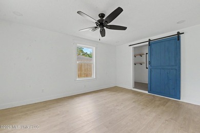 Absolutely adorable recently renovated home in Golf Cart - photo 14