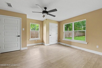 Absolutely adorable recently renovated home in Golf Cart - photo 18
