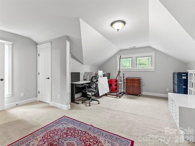Welcome to 151 Monarch! A meticulously maintained, move in ready - photo 22