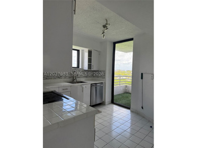 Enjoy the best of Aventura from this spacious 3-bedroom, 2-bath - photo 3
