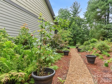 Welcome to 151 Monarch! A meticulously maintained, move in ready - photo 35