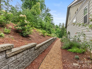 Welcome to 151 Monarch! A meticulously maintained, move in ready - photo 37