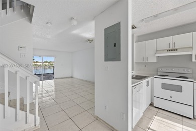 Bring all offers. Waterfront, spacious 3-bedroom, 2.5-bath - photo 8