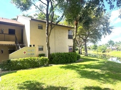 (private lake, pond, creek) Condo For Sale in Coconut Creek Florida