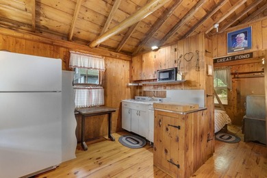 GREAT POND Escape to the lake & unwind in this classic 2BR/1BA - photo 15