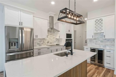 Welcome to your piece of paradise in the highly sought after - photo 17