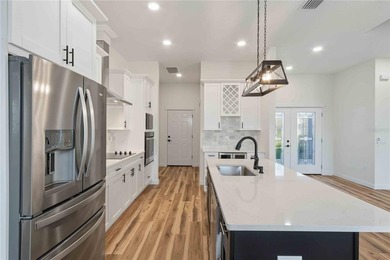 Welcome to your piece of paradise in the highly sought after - photo 18