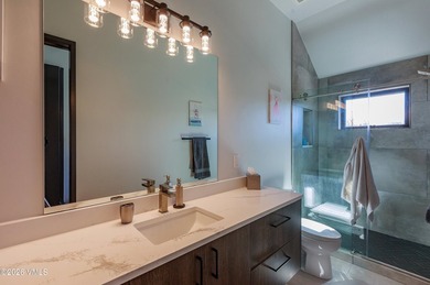 Welcome to 19 Aster Court--where modern design meets effortless - photo 22