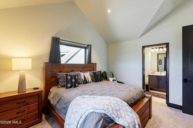 Welcome to 19 Aster Court--where modern design meets effortless - photo 23