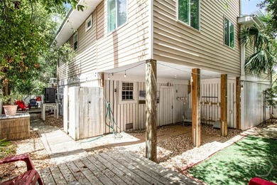 Wonderful and quirky Tybee Cottage for you to call home. Perfect - photo 27