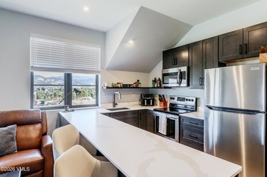Welcome to 19 Aster Court--where modern design meets effortless - photo 29