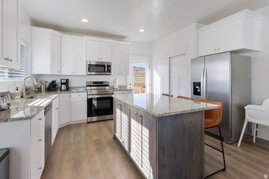 This amazing home is being sold fully furnished - ready for you - photo 3