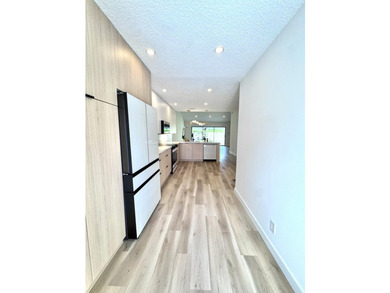 Move-in ready! Beautifully updated 2-bedroom, 2-bathroom CBS - photo 5