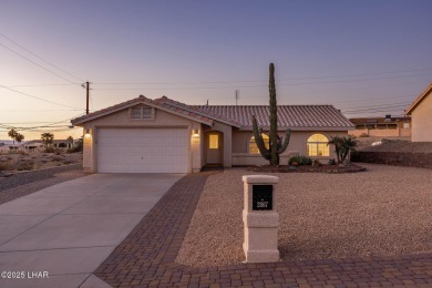 (private lake, pond, creek) Home Sale Pending in Lake Havasu City Arizona