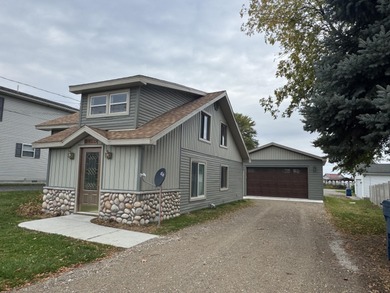 Houghton Lake Home For Sale in Houghton Lake Michigan