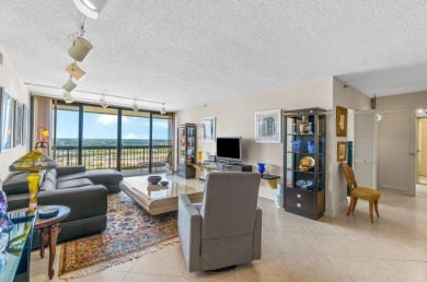 (private lake, pond, creek) Condo For Sale in West Palm Beach Florida