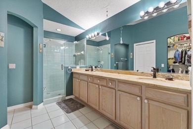STUCCO COURTYARD VILL ON GOLF COURSE 2-bed 2-bath with a - photo 19