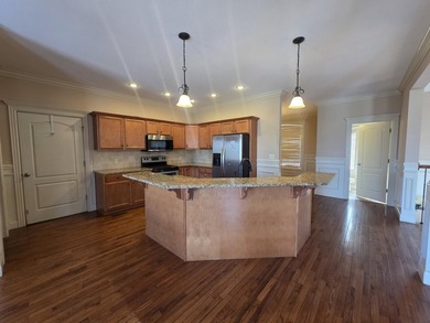 Spacious and full of value, this beautiful 3-bedroom with a 4th - photo 21